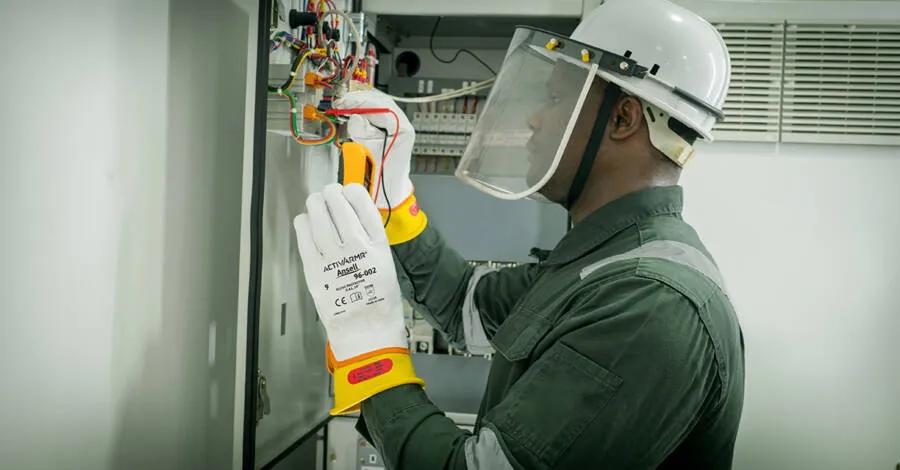 Electrical Protection Gloves Market Growth, Trends, Demand and Industry Forecast Analysis to 2034